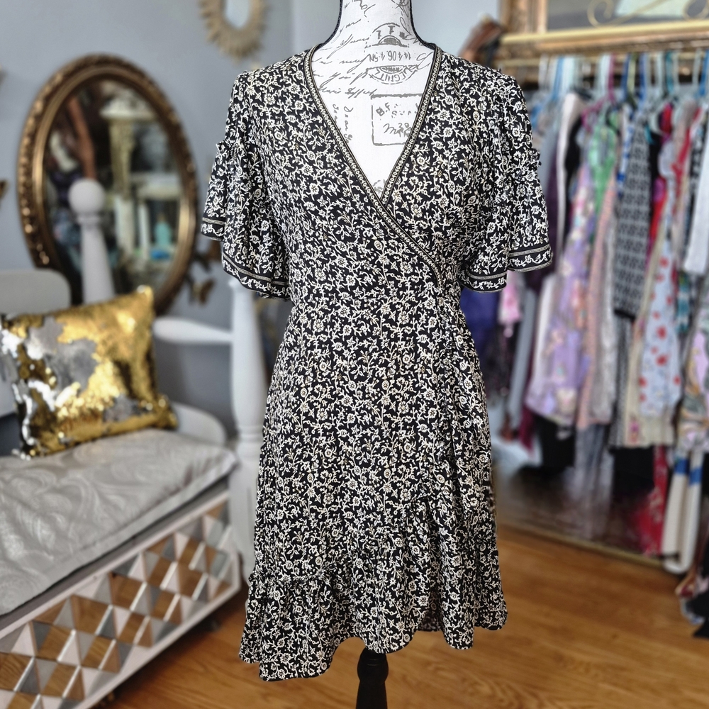 Max Studio Black and White Floral Mini Dress XS